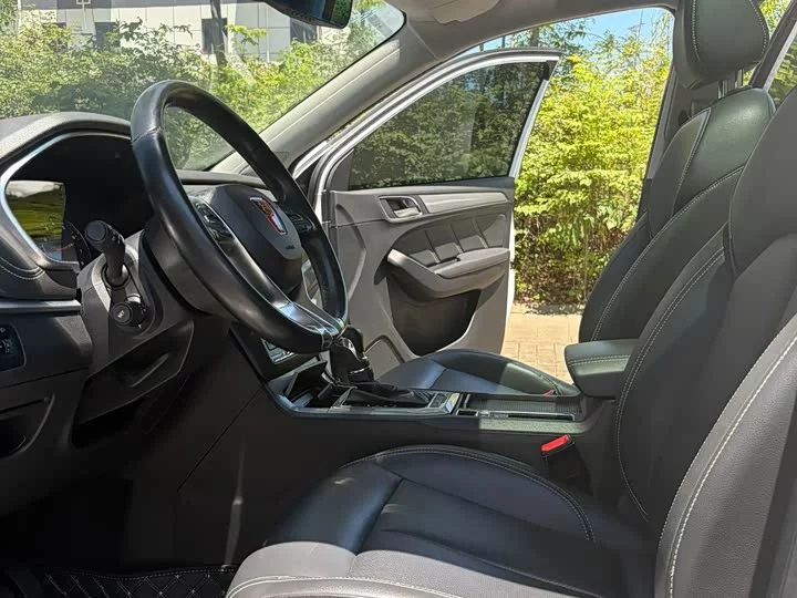 Roewe RX5