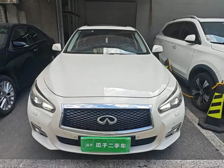 Infiniti Q50