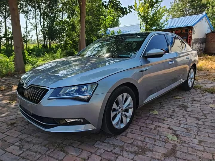 Skoda SuperB