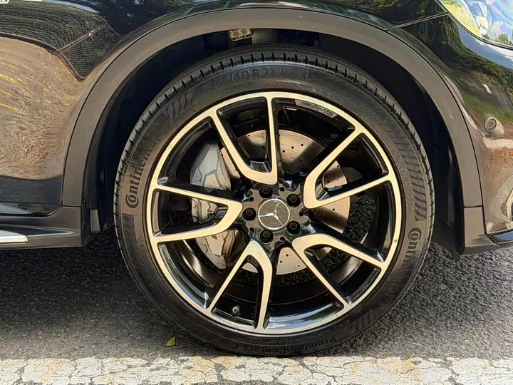 Mercedes-Benz GLC AMG