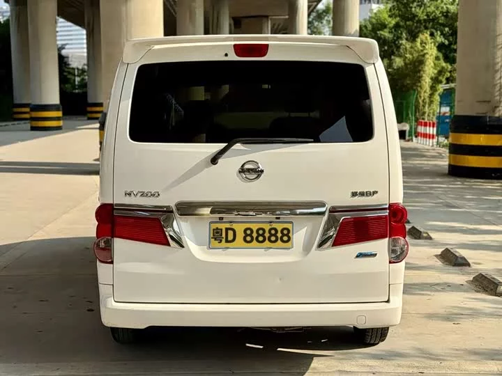 Nissan NV200