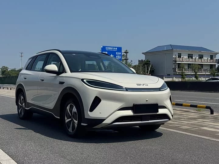 BYD Sea Lion 05 EV