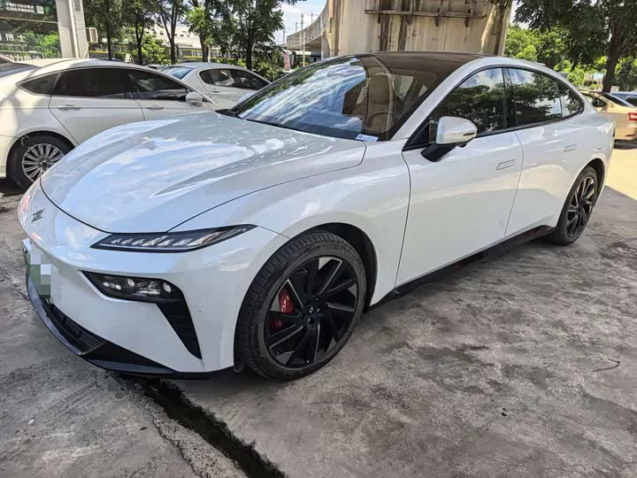 Dongfeng eπ007