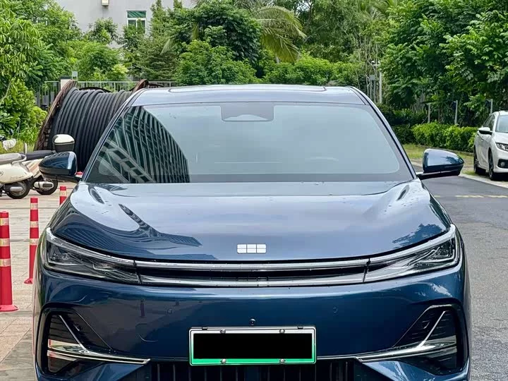 Geely Galaxy A7 EM