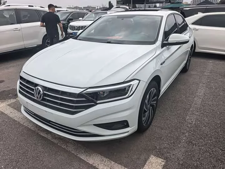 Volkswagen Sagitar