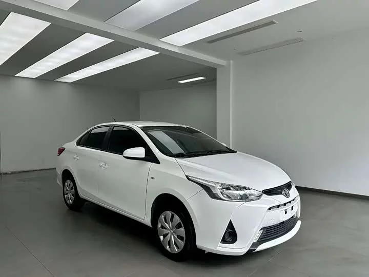 Toyota YARiS L Enjoy
