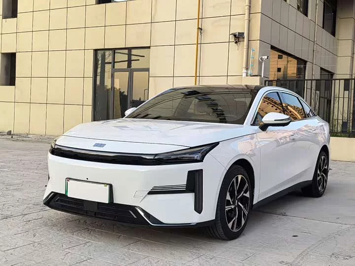 Geely Galaxy L6