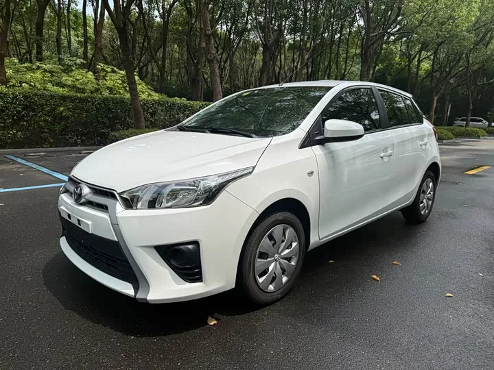 Toyota Yaris L