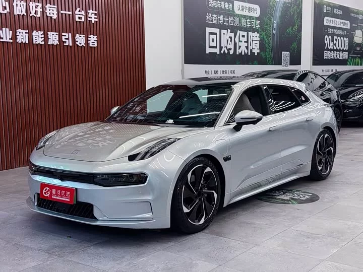ZEEKR 001