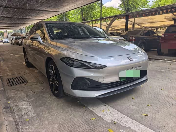 Roewe D7