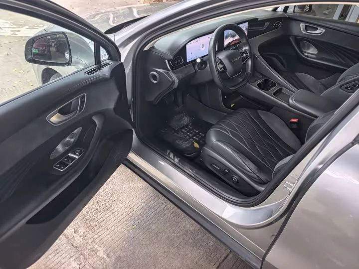 Roewe D7