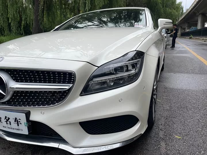Mercedes-Benz CLS