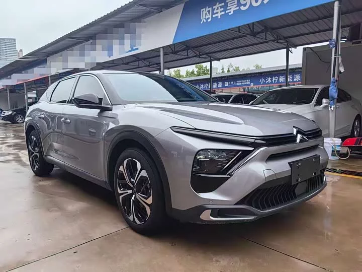 Citroën Versailles C5 X