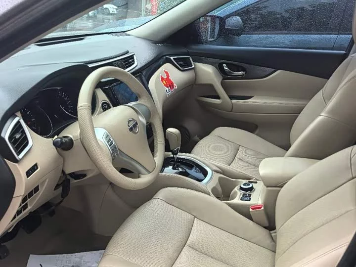 Nissan Qijun