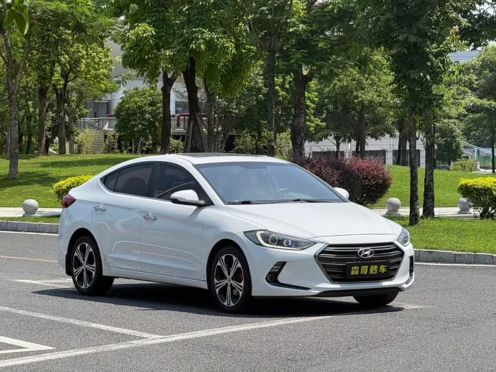 Hyundai lead