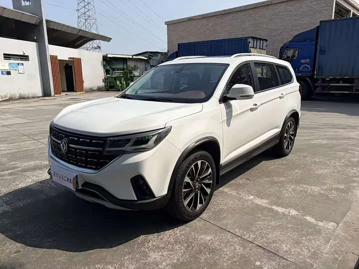 Forthing Fengxing T5L