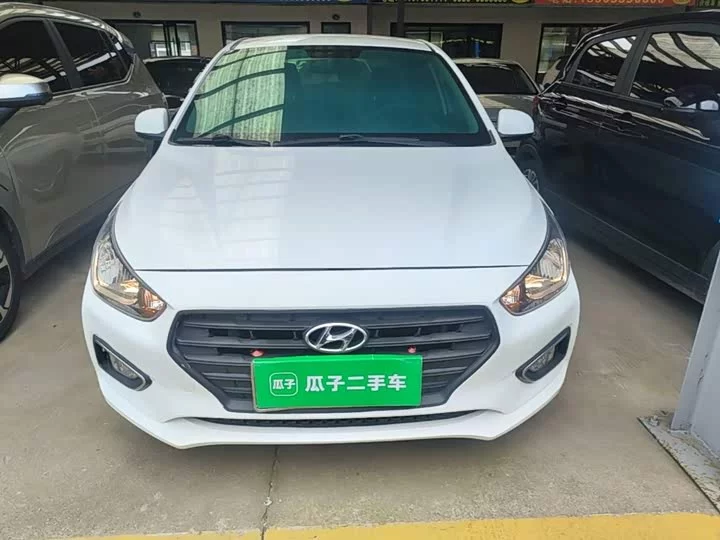 Hyundai Rena