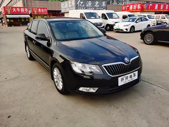 Skoda SuperB