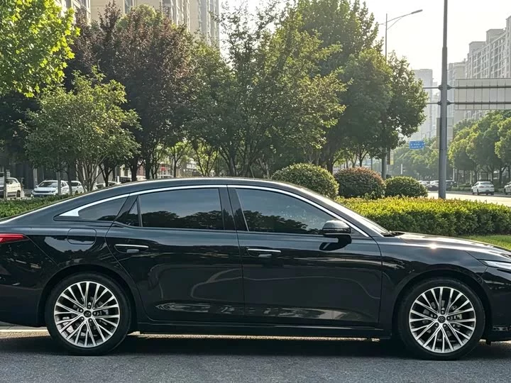 FAW Besturn B70