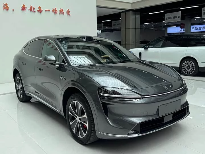 Luxeed R7