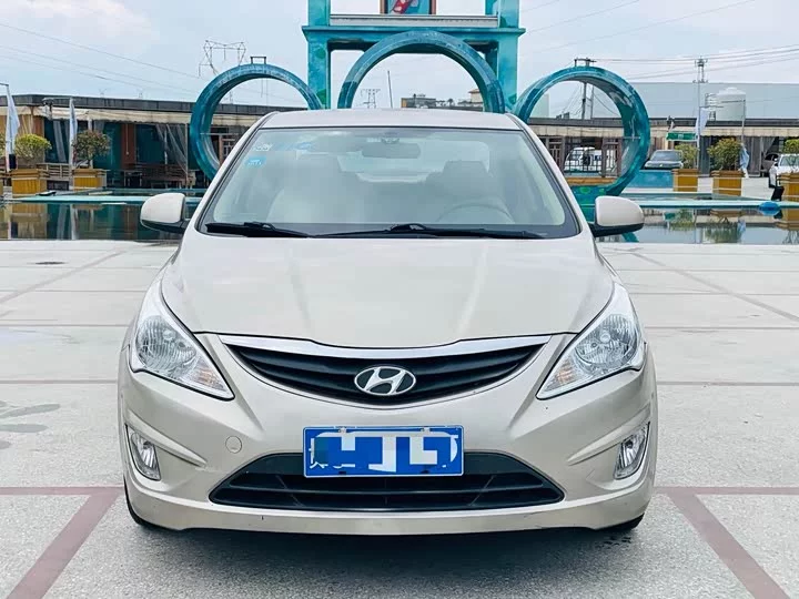 Hyundai Rena