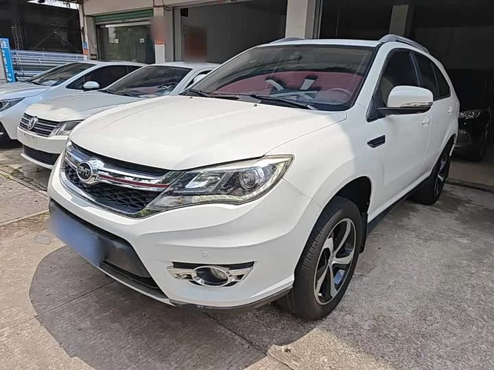 BYD S7