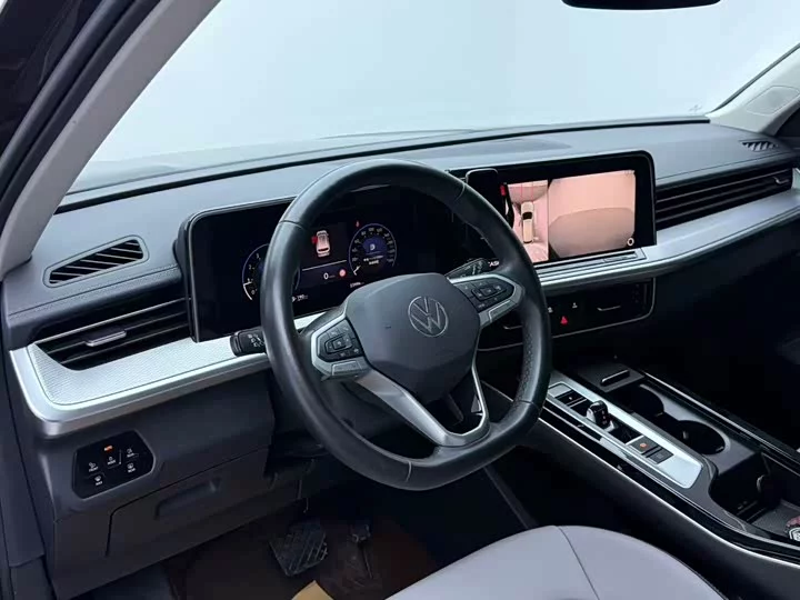 Volkswagen patrol