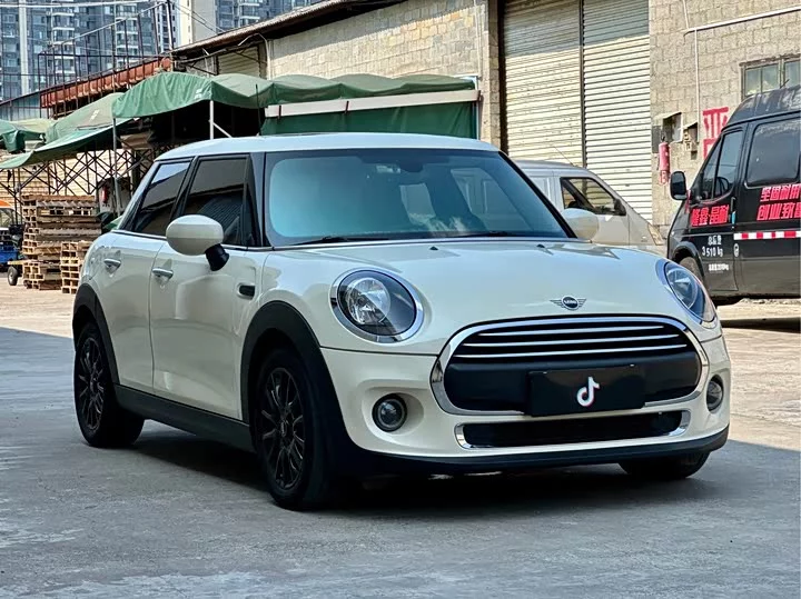 MINI 
