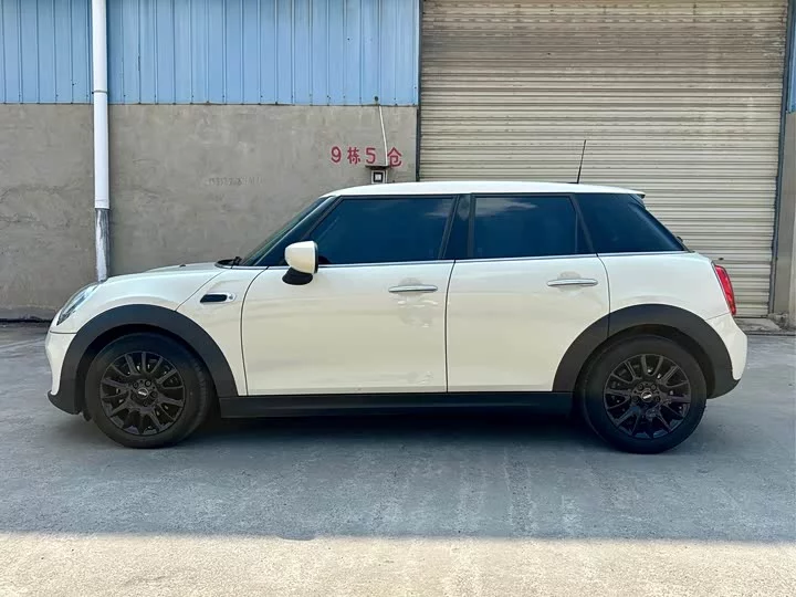 MINI 