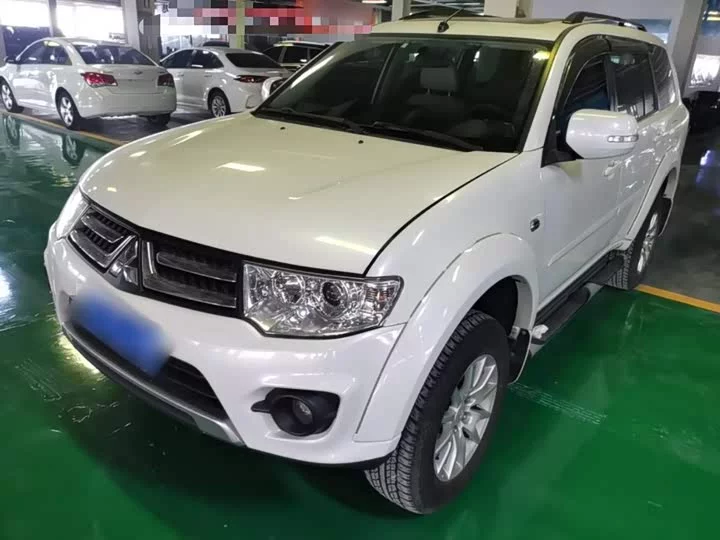 Mitsubishi Pajero Jinchang