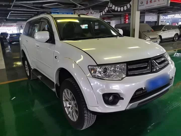 Mitsubishi Pajero Jinchang