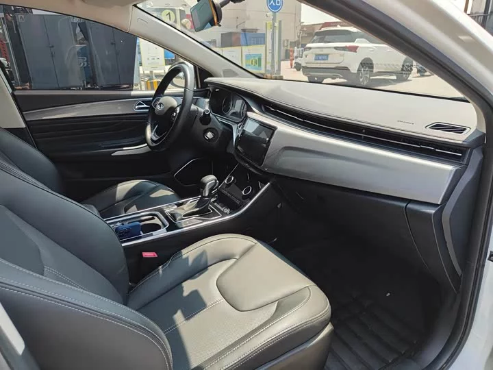 Chery Arrizo 5