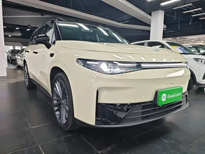 Leapmotor C16
