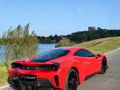 Ferrari 488