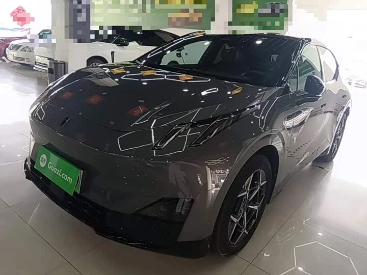 Lynk & Co Z20