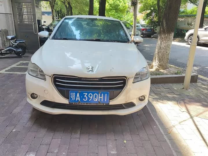 Peugeot 301