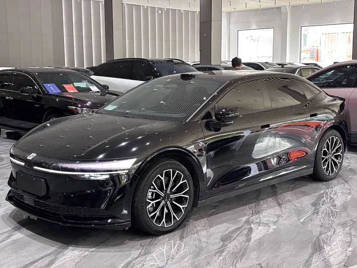ZEEKR 007