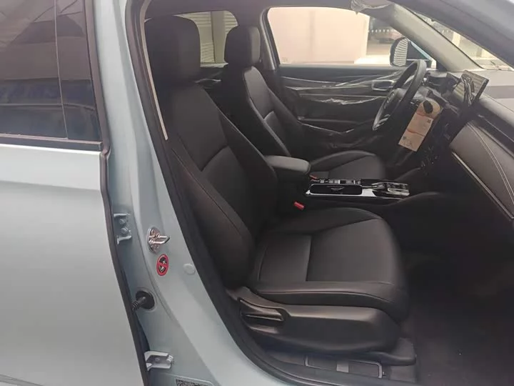 Honda e:NP1 Ji Pai 1