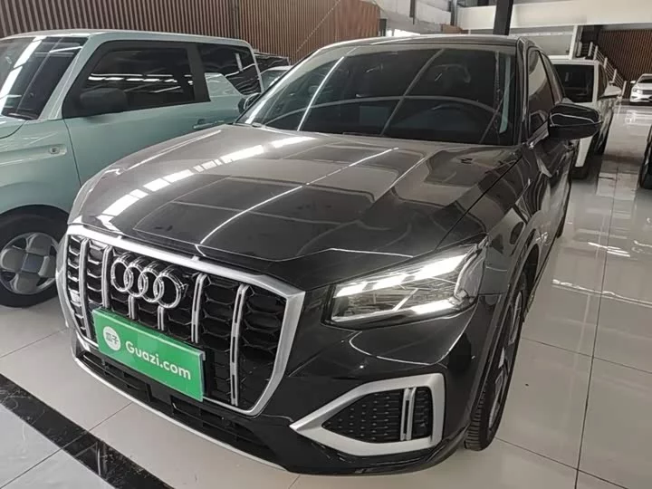 Audi Q2L
