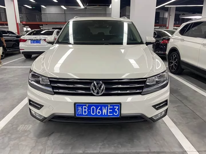Volkswagen Tiguan L