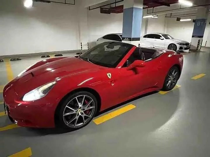 ferrari California T
