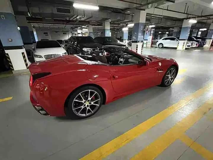 ferrari California T