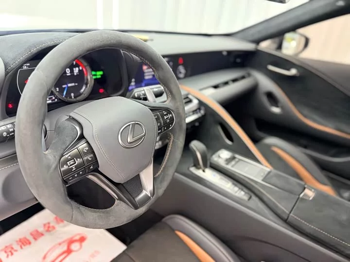 Lexus LC