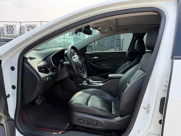 chevrolet Malibu XL