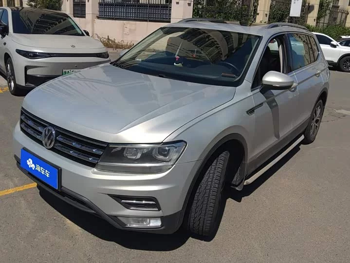 Volkswagen Tiguan L