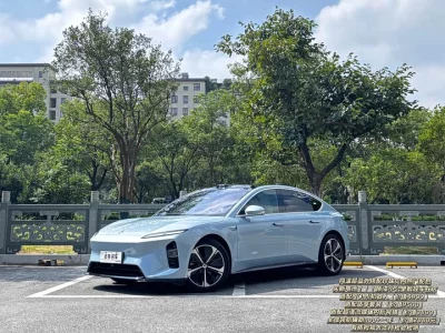 NIO ET5