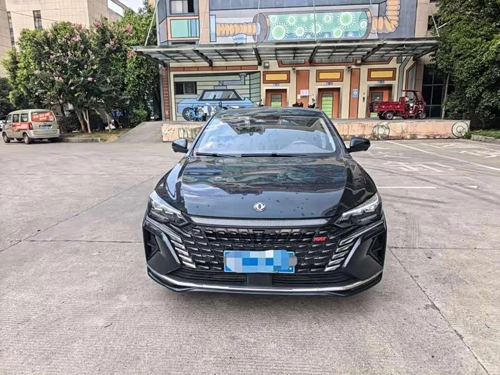 Dongfeng Yixuan MAX