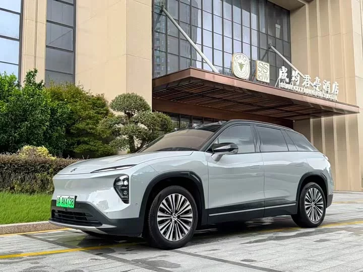 NIO ES7