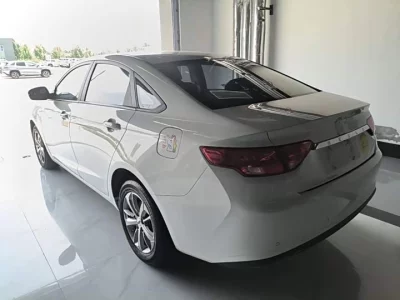 Geely Emgrand GL