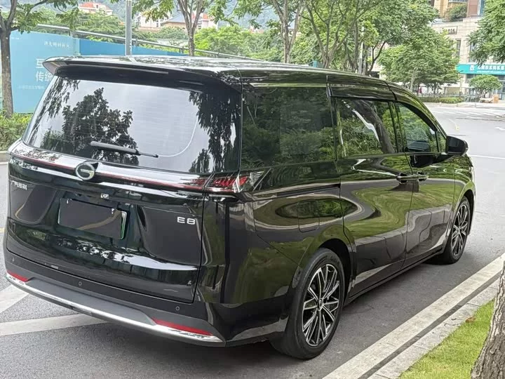 GAC Trumpchi E8 PHEV